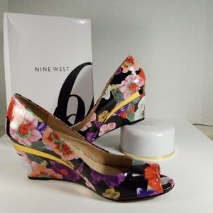 Nine West Open Toe Shoes Wedge heel Floral 9 1/2 M